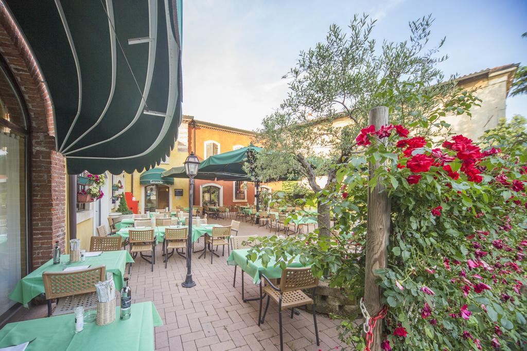Hotel Antichi Cortili Dossobuono Zewnętrze zdjęcie